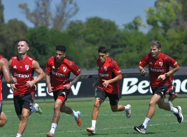River Plate entrenando para Gimnasia de La Plata